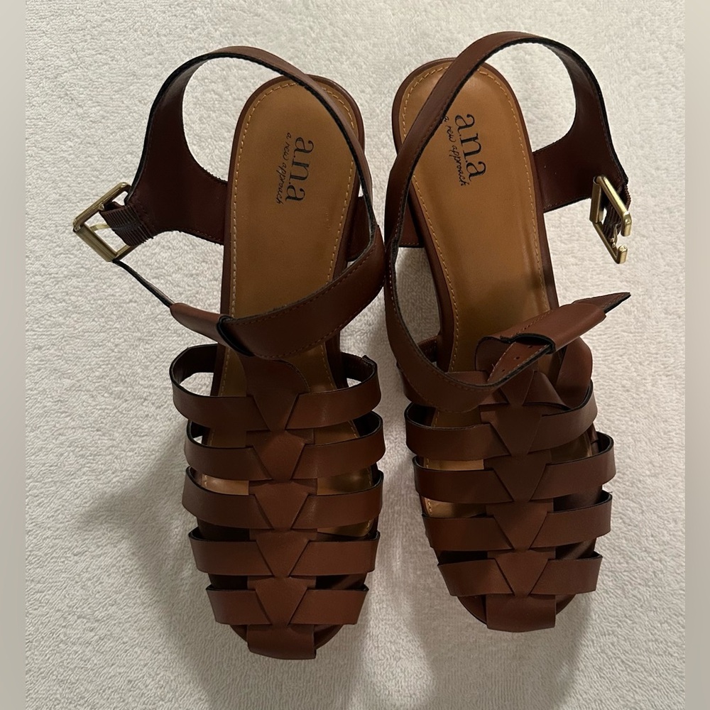a.n.a Womens Jolla Cognac Clogs Brown Size 10M